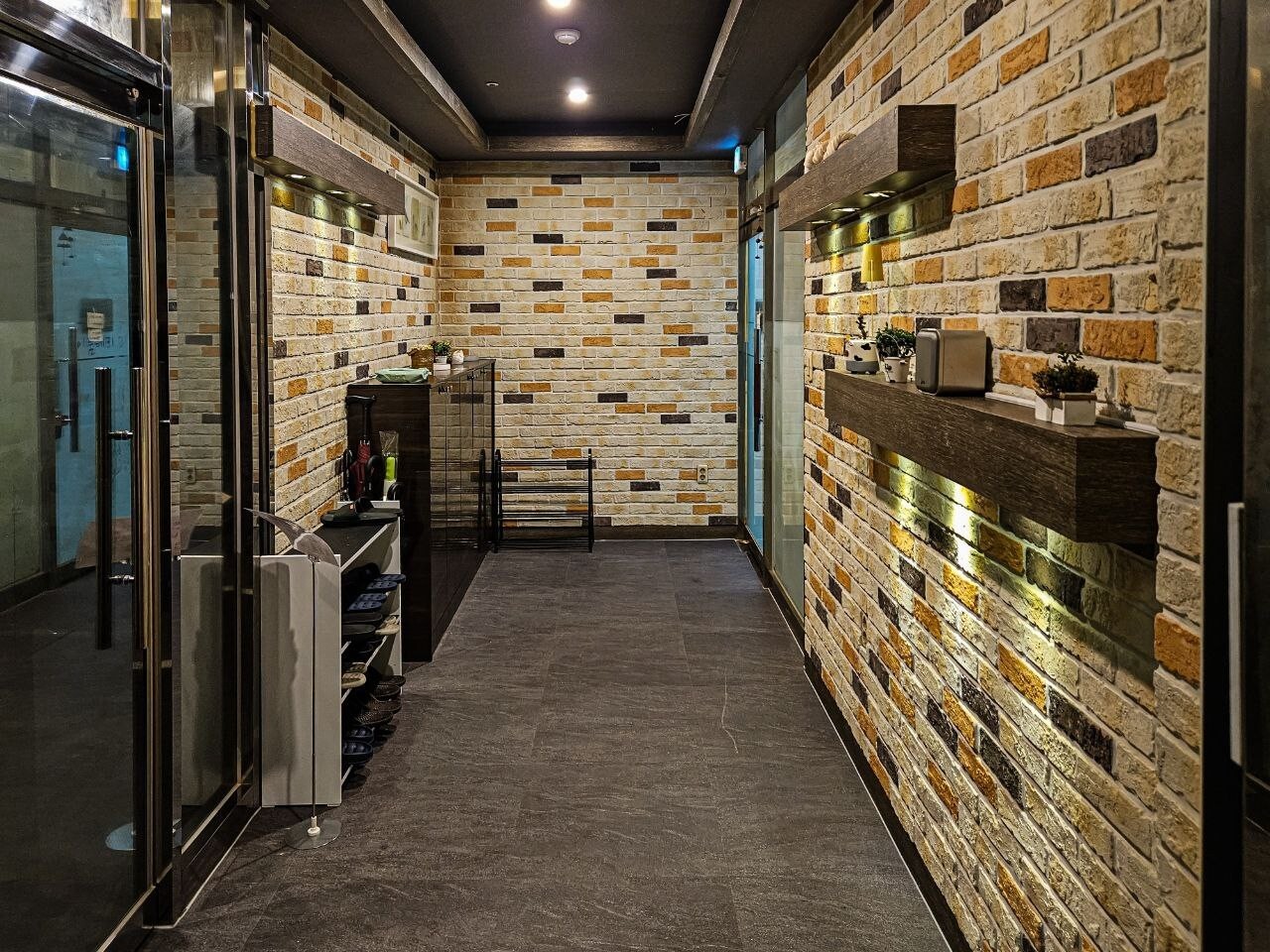 산남동 이룸테라피 주차가능, 샤워가능, 단체예약, 남/여공용샵, 여성고객우대 완비된 시설 사진