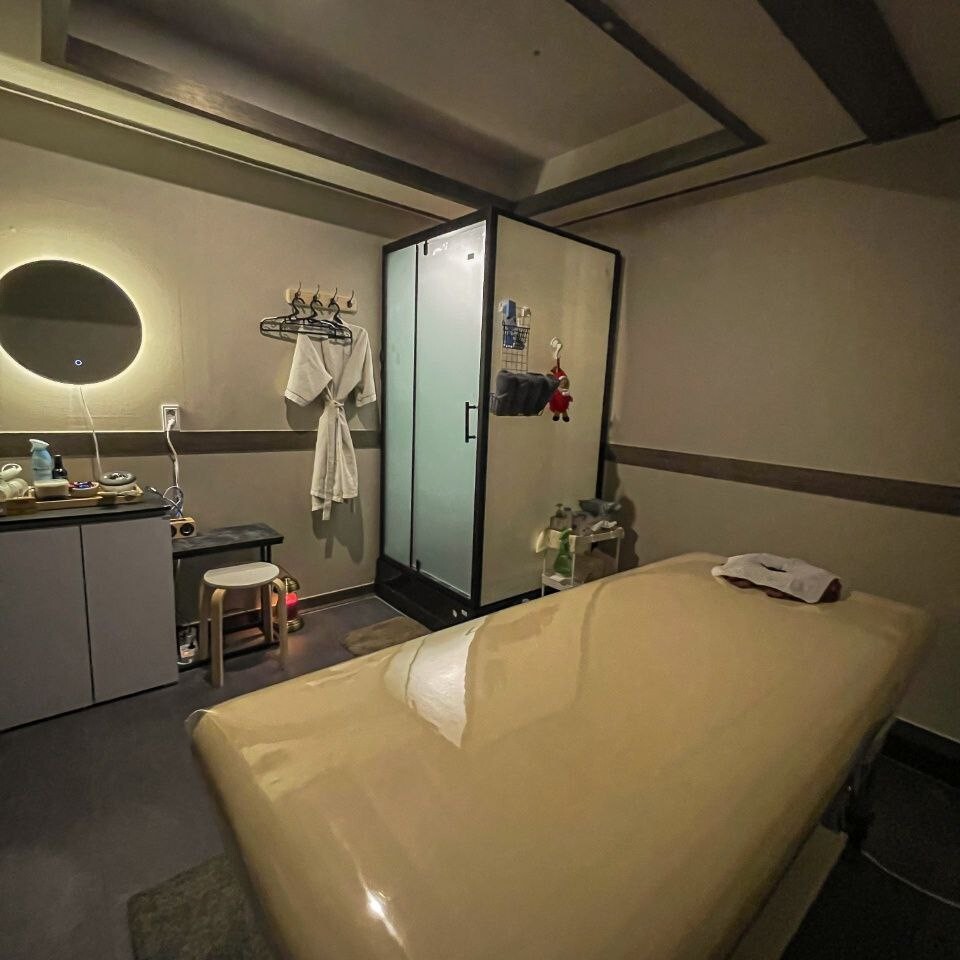 산남동 스웨디시 전문 이룸테라피의 깔끔하고 정돈된 내부 전경