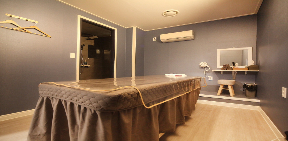 스웨디시 서비스가 제공되는 교동 더바디스웨디시 매장 내부 사진