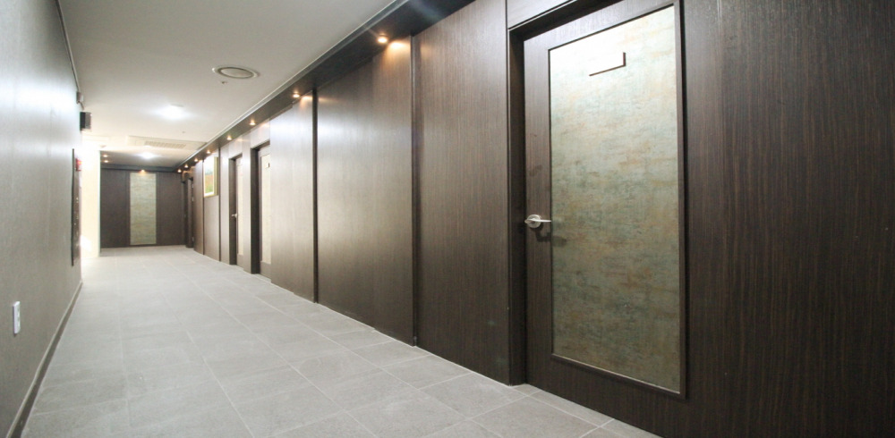 시청역,광화문역,회현역,종각역,명동역,안국역,을지로입구역,을지로3가역,종로3가역,충무로역 인근 한국관리사 마사지 전문 베스파의 아늑한 내부 시설 안내