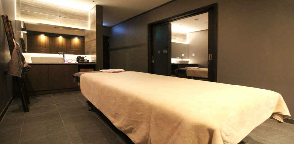 베스파 - 관철동 시청역,광화문역,회현역,종각역,명동역,안국역,을지로입구역,을지로3가역,종로3가역,충무로역 인근 주차가능, 24시간, 샤워가능, 단체예약 완비된 마사지 시설