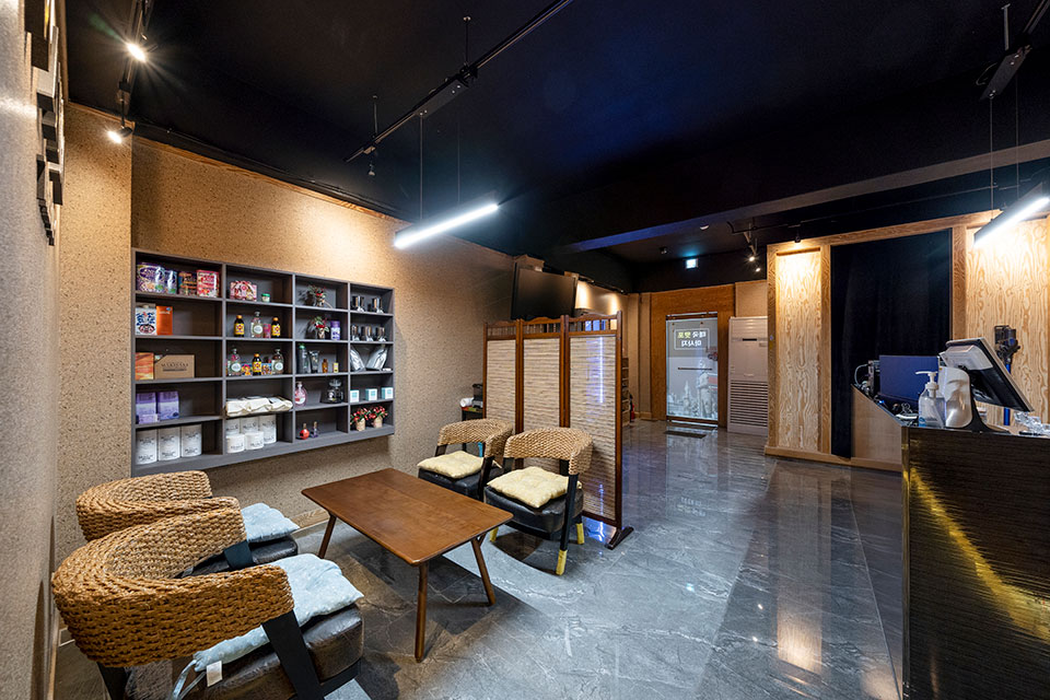 어게인스웨디시 - 방이동 잠실역,잠실나루역,석촌역,몽촌토성역,송파나루역,한성백제역 인근 주차가능, 샤워가능, 단체예약 완비된 마사지 시설