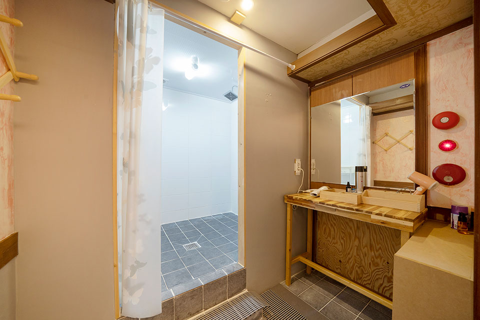 공단동 인근 마사지 잘하는 곳 킹덤아로마 청결하게 관리된 내부 시설