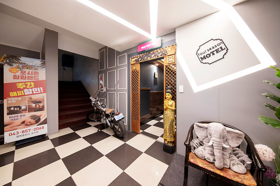 주변 태국마사지 추천 매장 포시즌쿨타이의 전체적인 인테리어 모습