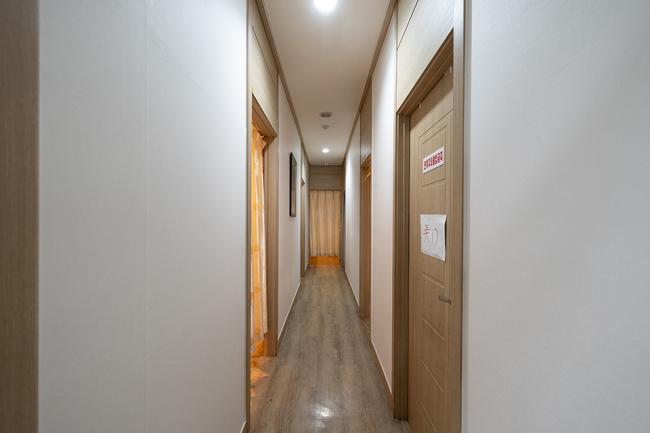 당산동6가 중국마사지 전문 중국명가의 깔끔하고 정돈된 내부 전경