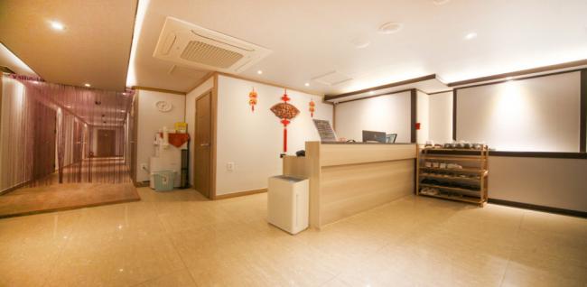 중국마사지 서비스가 제공되는 수택동 황제테라피 매장 내부 사진