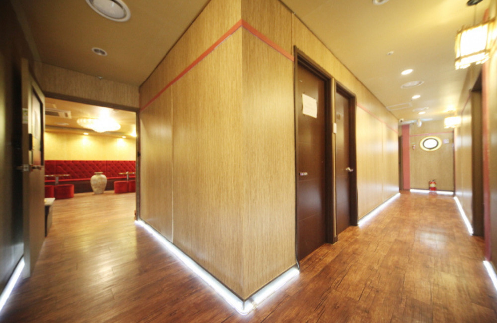 인창동 태국마사지 전문 힐링테라피의 깔끔하고 정돈된 내부 전경