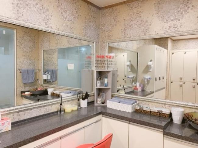 두정역에 위치한 아로마, 건식/스포츠, 풋케어 서비스 가능 휴테라피 시설