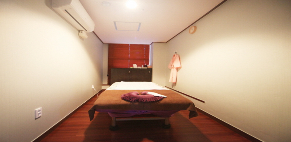 미아동 한국관리사, 중국관리사 마사지샵 미아천족당의 쾌적한 관리실 내부 모습