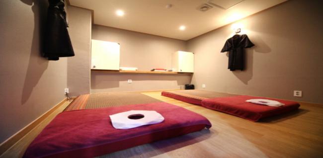 신중동역,춘의역에 위치한 아로마, 건식/스포츠 서비스 가능 힐링청담아로마 시설