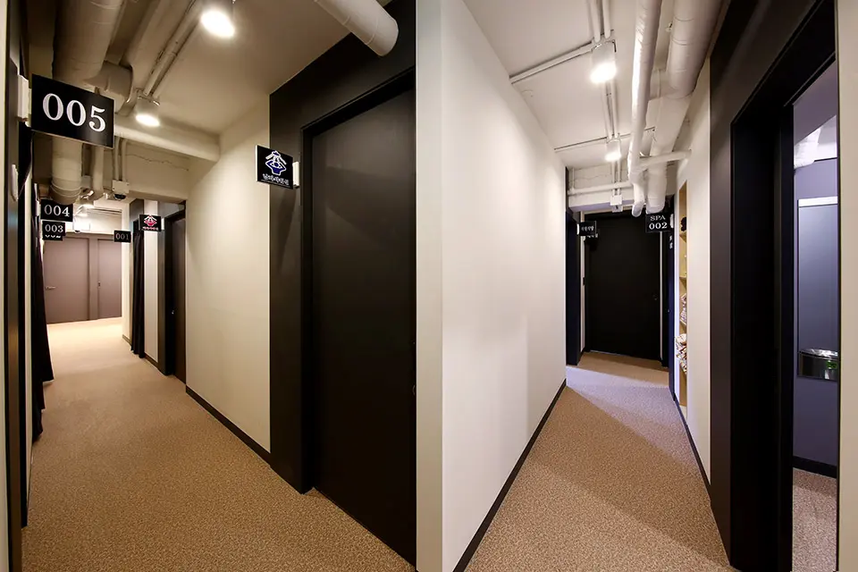 스파마사지 - 방이동 잠실역,잠실나루역,석촌역,몽촌토성역,송파나루역,한성백제역 인근 주차가능, 샤워가능, 커플실, 단체예약, 남/여공용샵 완비된 마사지 시설