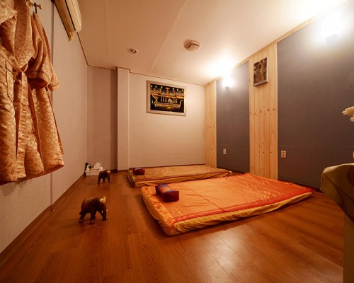 태국마사지 서비스가 제공되는 중리동 망미타이 매장 내부 사진