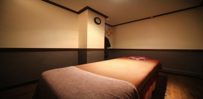 중계동 태국관리사 마사지샵 힐링마사지의 쾌적한 관리실 내부 모습