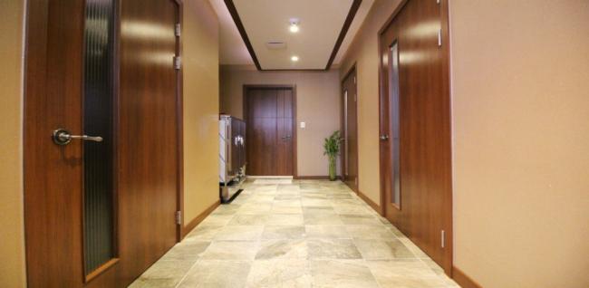 중국마사지 서비스가 제공되는 신당동 우리바디케어 매장 내부 사진