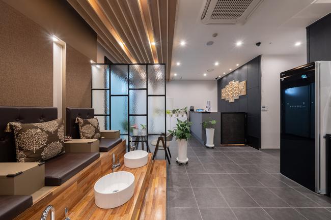 중국마사지 서비스가 제공되는 여울동 힐링풋앤바디 매장 내부 사진