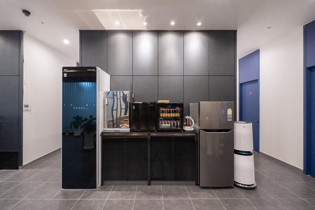 여울동 중국마사지 전문 힐링풋앤바디의 깔끔하고 정돈된 내부 전경