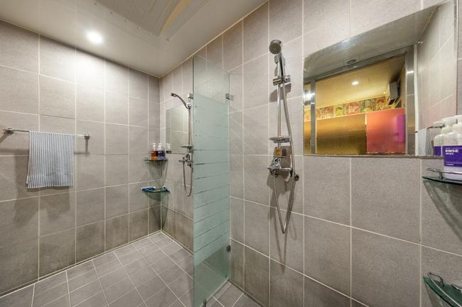 몽타이 - 칠성동2가 중앙로역,대구역 인근 주차가능, 샤워가능, 단체예약 완비된 마사지 시설