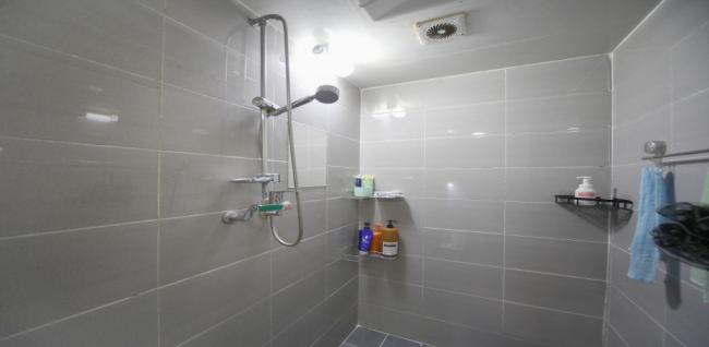 죽도동 태국마사지 전문 킹아로마의 깔끔하고 정돈된 내부 전경