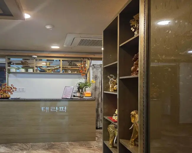 중국마사지 서비스가 제공되는 범일동 사바이테라피 매장 내부 사진