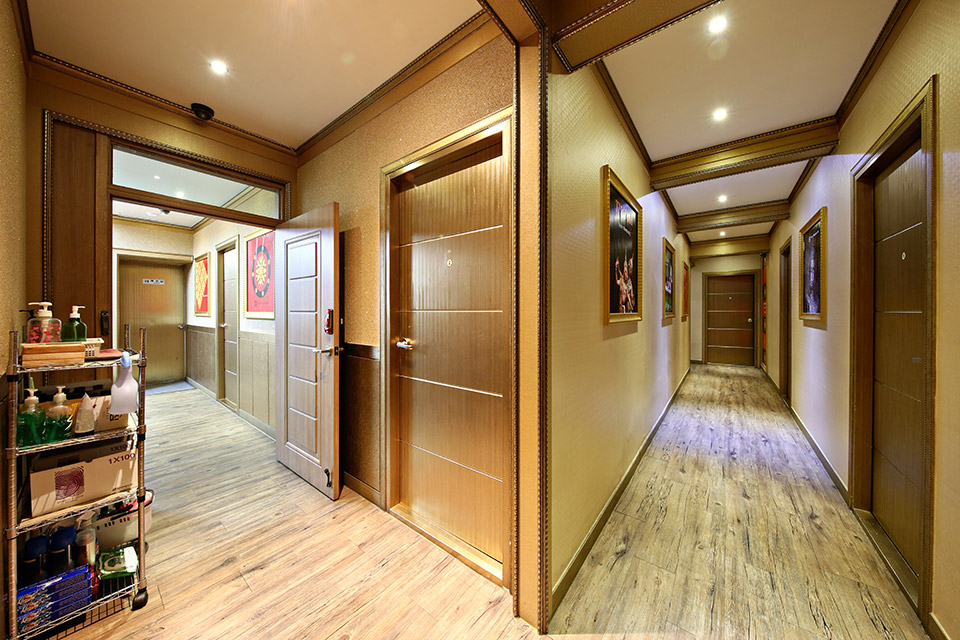 태국마사지 서비스가 제공되는 신천동 타이왓포풀스파 매장 내부 사진