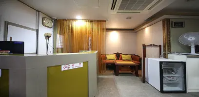 썬테라피 - 반포동 잠원역,반포역,사평역,교대역,강남역 인근 중국마사지 전문 마사지 매장 전경