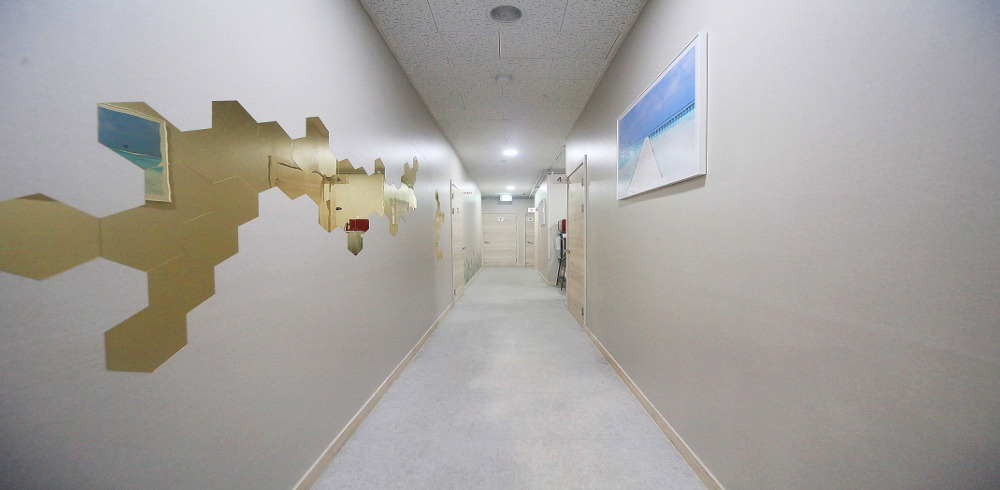 이의동 스웨디시 전문 본테라피의 깔끔하고 정돈된 내부 전경