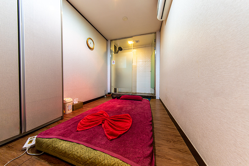 논현동 태국마사지 전문 신논현힐링타이의 아늑하고 프라이빗한 분위기