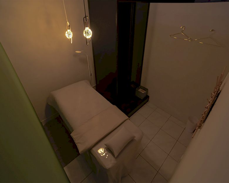 청담역,강남구청역,삼성중앙역,선정릉역,삼성역,선릉역 주변 왁싱관리 추천 매장 누브살롱의 전체적인 인테리어 모습