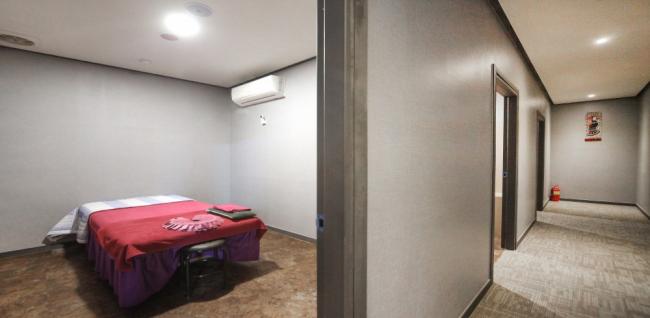 황제마사지 - 상인동 상인역 인근 주차가능, 24시간, 샤워가능, 단체예약 완비된 마사지 시설