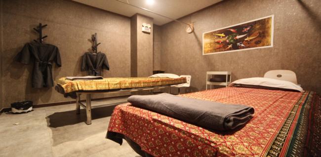 광사동 중국관리사 마사지샵 로얄VIP의 쾌적한 관리실 내부 모습