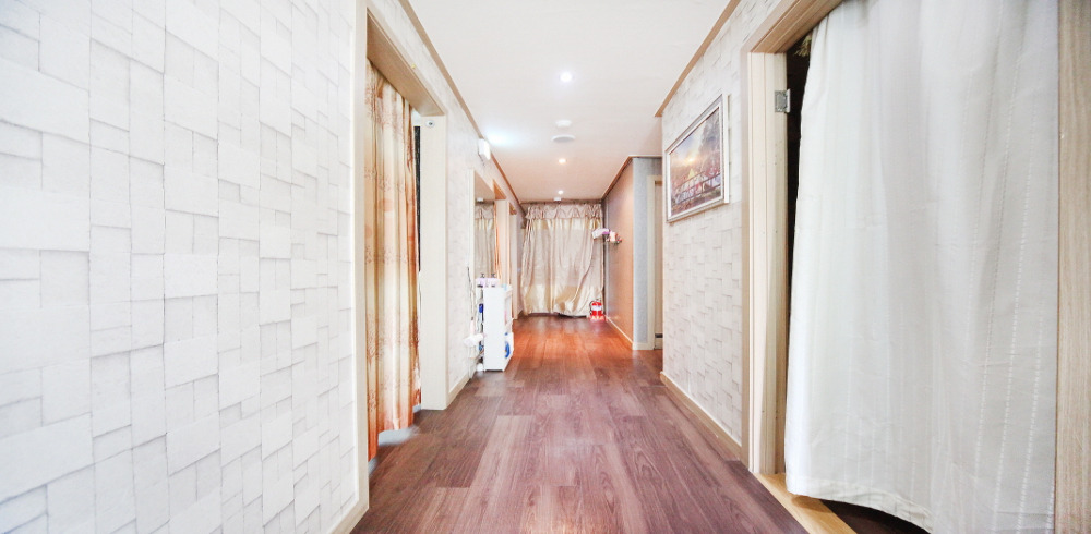 보라매역,서울지방병무청역,보라매병원역,당곡역,신대방삼거리역,장승배기역 주변 스웨디시 추천 매장 힐링중국전통의 전체적인 인테리어 모습