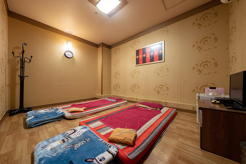 타이왓포스파 - 동천동 동천역,팔거역,학정역 인근 주차가능, 24시간, 샤워가능, 수면가능, 단체예약 완비된 마사지 시설