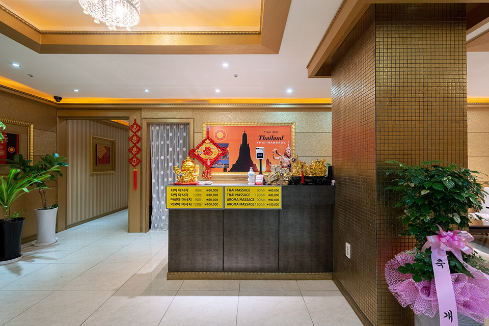 동천동 태국마사지 전문 타이왓포스파의 깔끔하고 정돈된 내부 전경