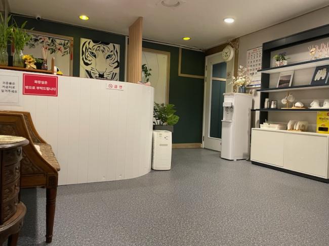 신천역 주변 스웨디시 추천 매장 비타민테라피의 전체적인 인테리어 모습