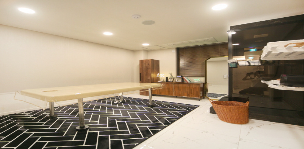 스웨디시 관리 전문 마사지 매장 홍대입구스웨디시 내부 공간