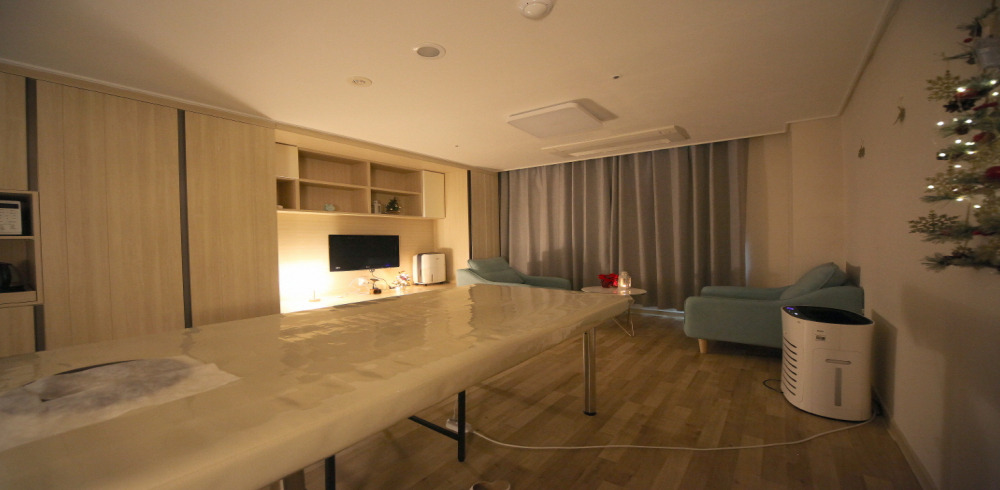 1인샵 서비스가 제공되는 이의동 지우스웨디시 매장 내부 사진