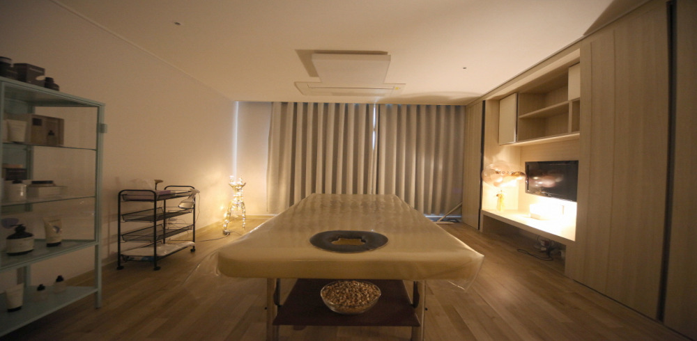 1인샵 서비스가 제공되는 이의동 지우스웨디시 매장 내부 사진