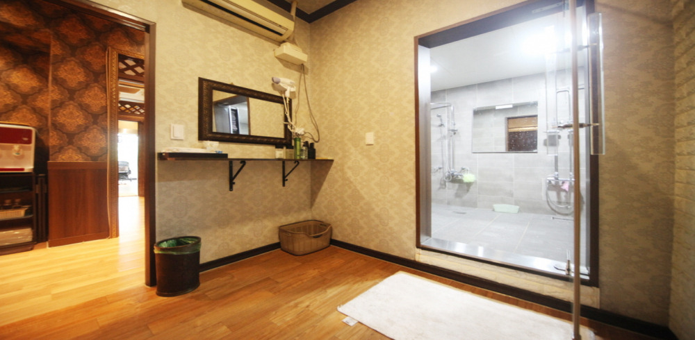 정발산역 인근 마사지 잘하는 곳 라페스타킹타이 청결하게 관리된 내부 시설