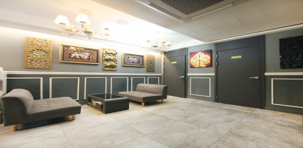 양재시민의숲역 주변 태국마사지 추천 매장 타이스토리의 전체적인 인테리어 모습