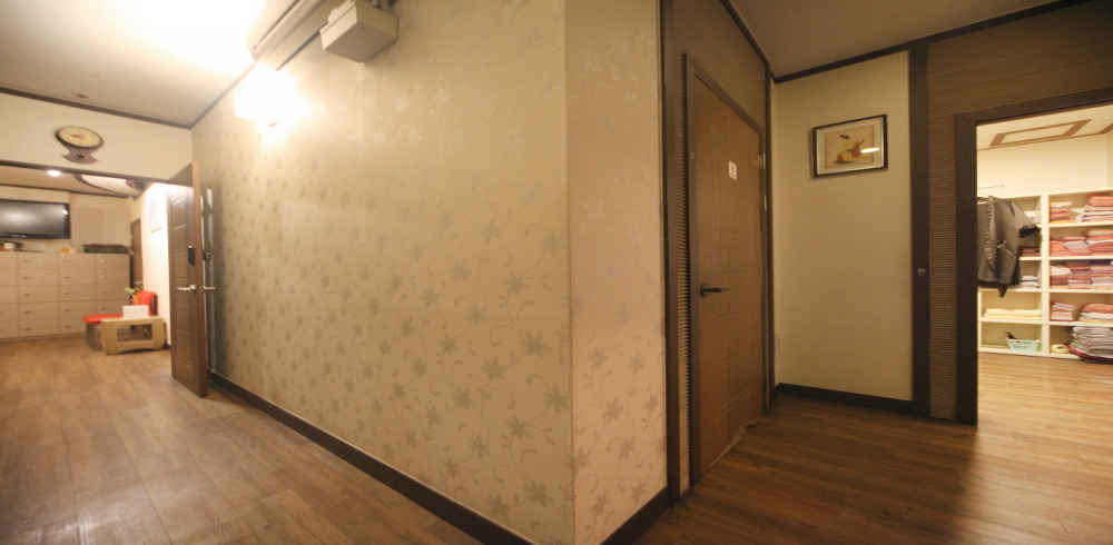 사우역 인근 마사지 잘하는 곳 웰빙타이 청결하게 관리된 내부 시설