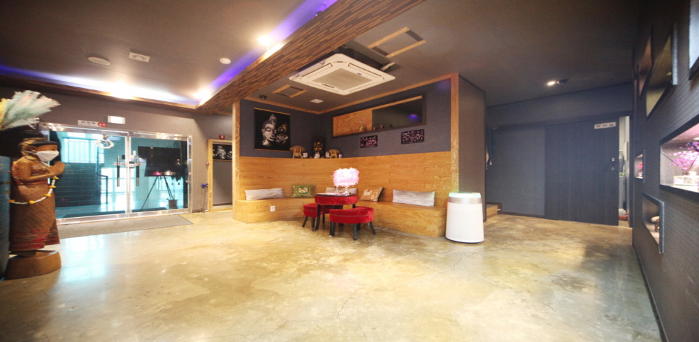 태국마사지 서비스가 제공되는 송전리 킹타이 매장 내부 사진