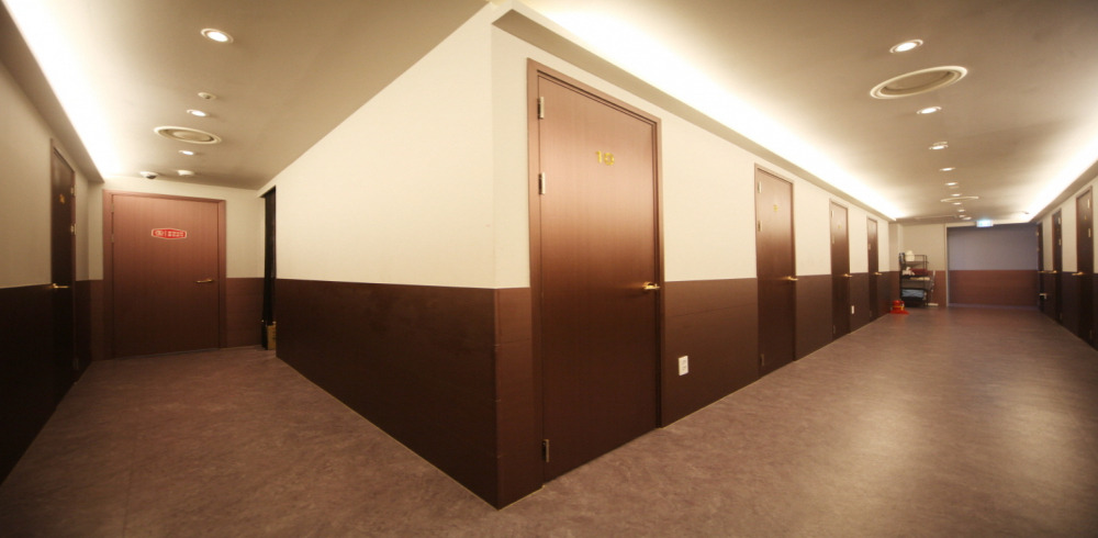 주변 한국마사지 추천 매장 Y마사지의 전체적인 인테리어 모습