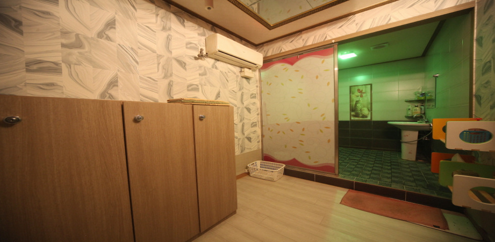 만정리 인근 태국관리사 마사지 전문 휴테라피의 아늑한 내부 시설 안내