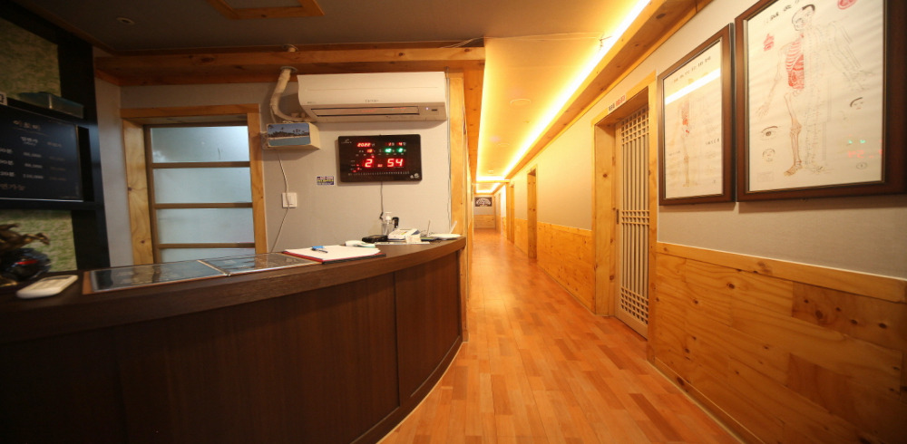 태국마사지 서비스가 제공되는 하장리 만수연타이 매장 내부 사진