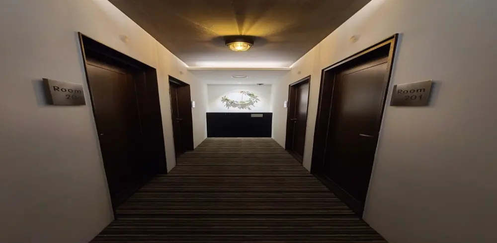 퍼스트클래스 - 퇴계동 남춘천역 인근 24시간, 샤워가능 완비된 마사지 시설