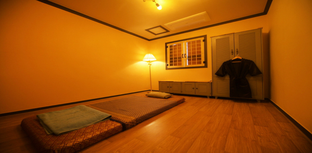 학성동 인근 태국관리사 마사지 전문 홍타이의 아늑한 내부 시설 안내