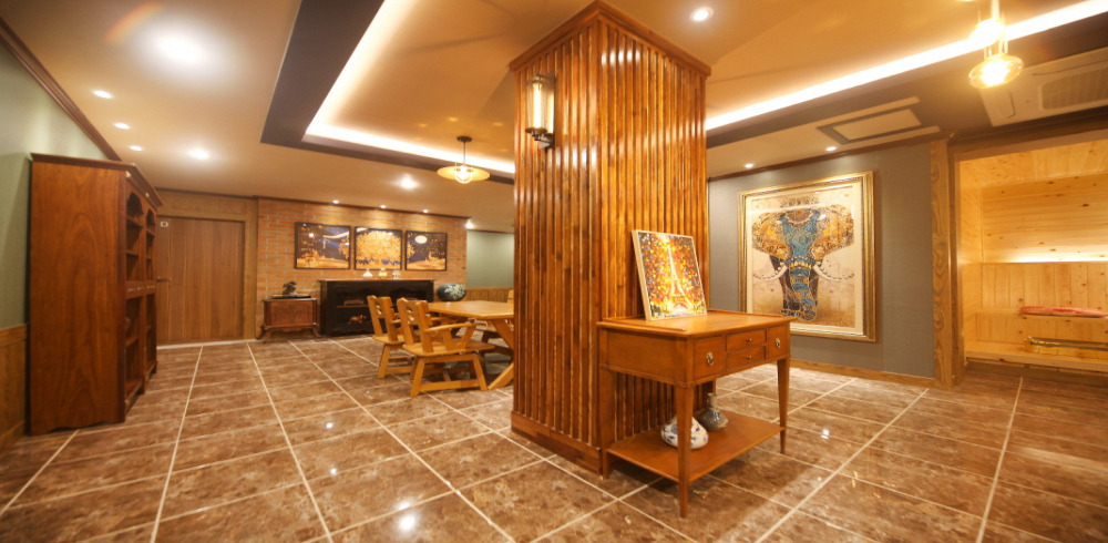 학성동에 위치한 타이, 아로마, 커플관리 서비스 가능 홍타이 시설