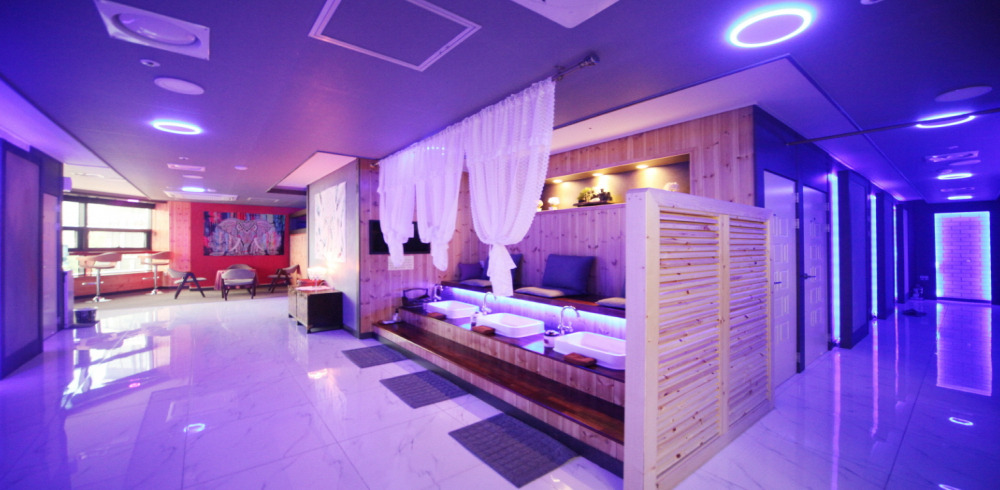 예천동 태국관리사 마사지샵 스파궁의 쾌적한 관리실 내부 모습