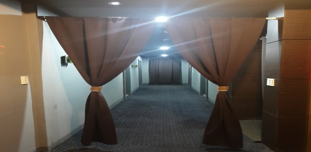 인화동2가 태국마사지 전문 건전마사지의 깔끔하고 정돈된 내부 전경