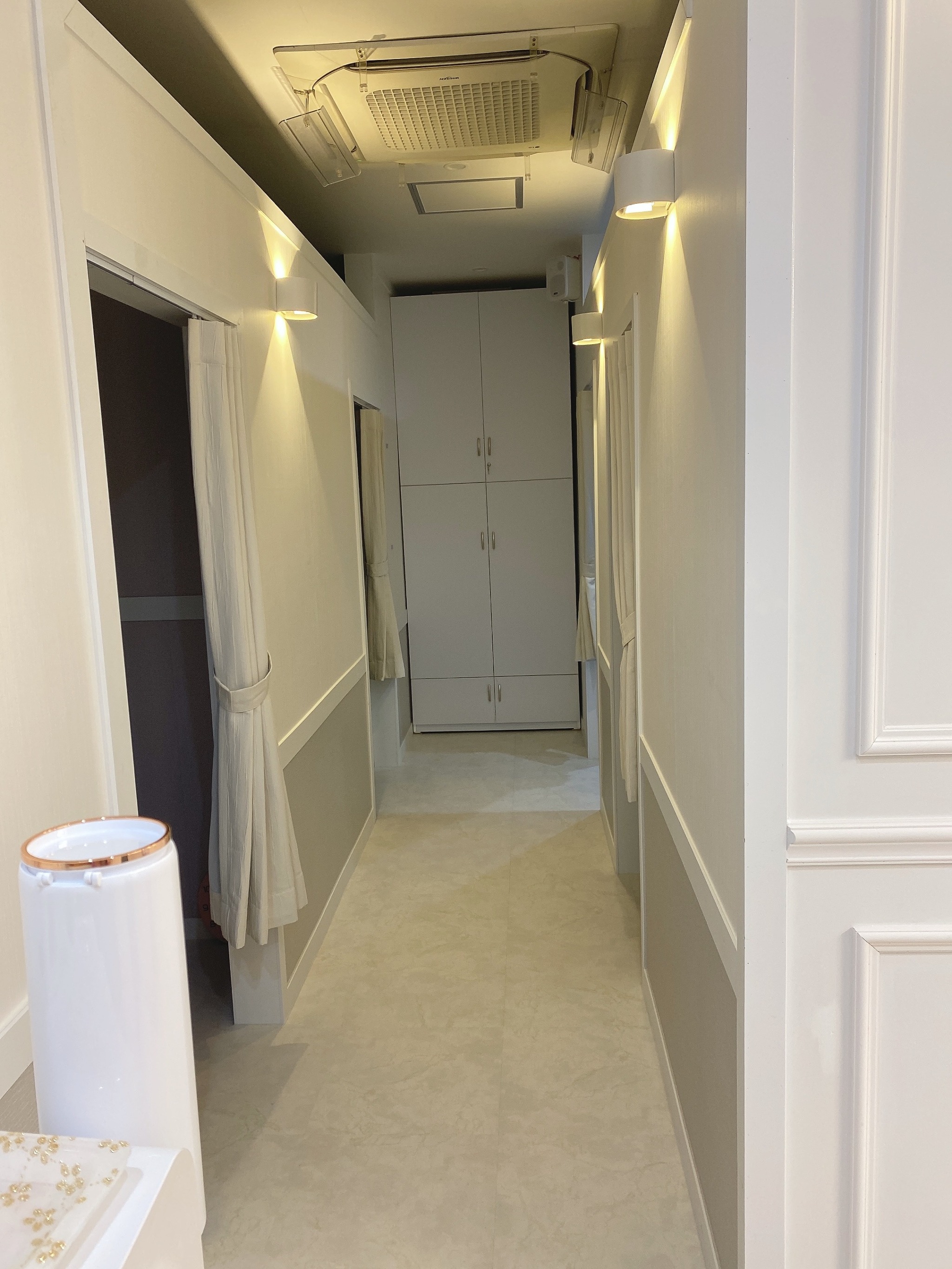 태전동 중국마사지 전문 황비아로마의 깔끔하고 정돈된 내부 전경